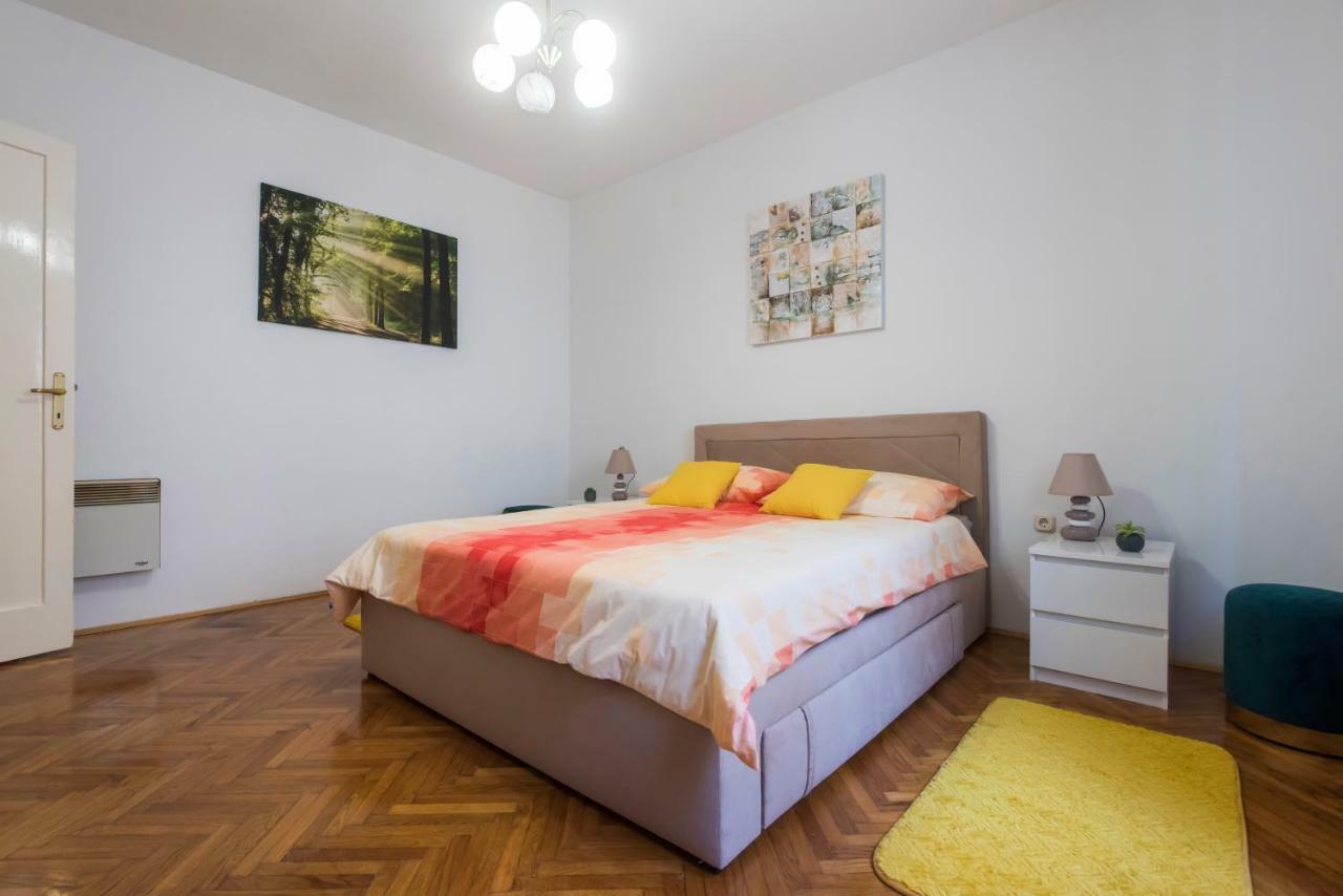 Apartman T&m With Parking In The Old Town